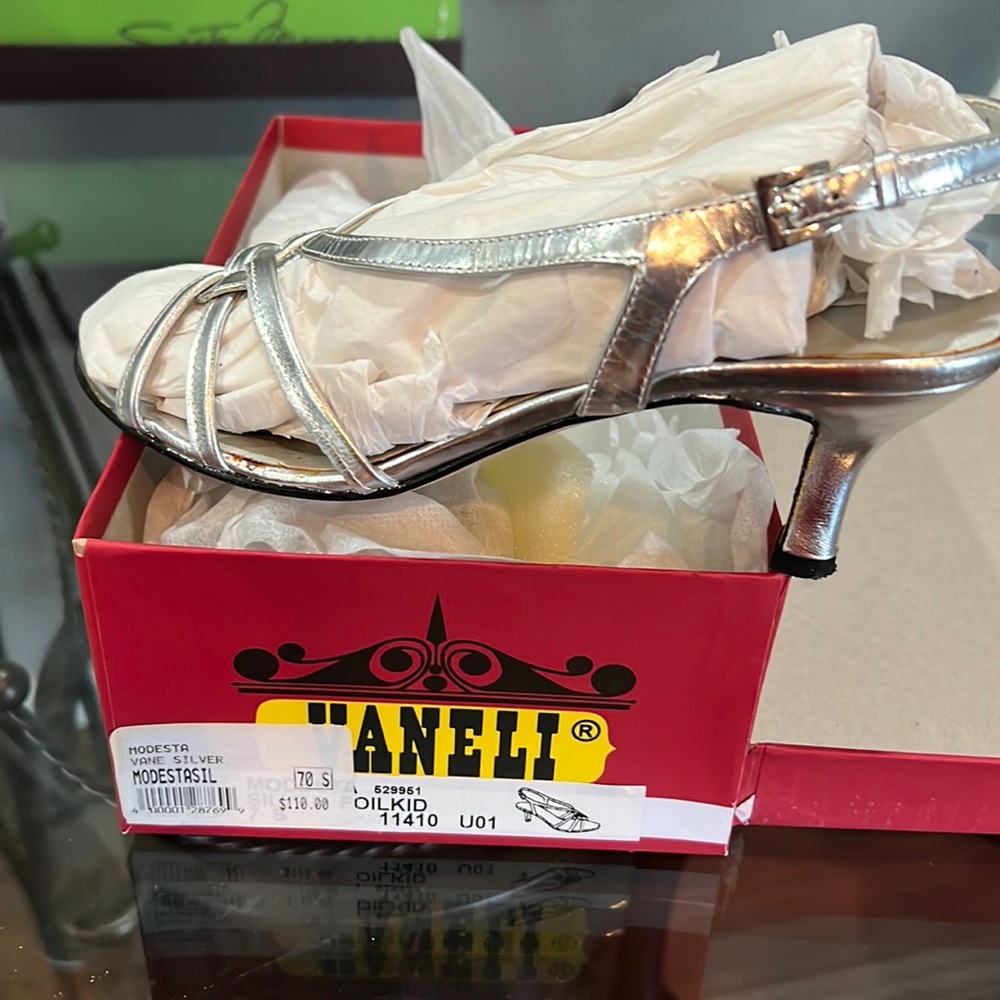 Vaneli Foilkid slip on sandal
